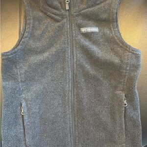 COLUMBIA kids gray fleece xs (6/7) LIKE NEW condition  zip up, zip pockets WARM